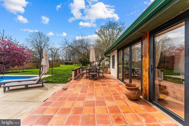 4094 WHITING RD, Marshall, VA 20115