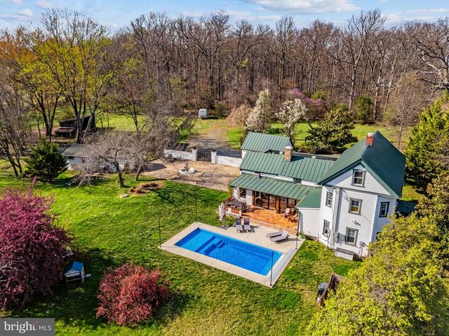 4094 WHITING RD, Marshall, VA 20115