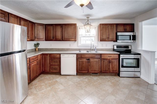 756 State Route 303, Streetsboro, OH 44241