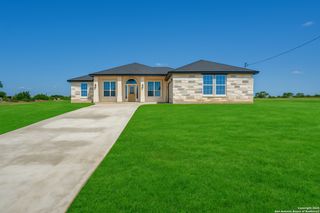 171 Hidden Ranch, Floresville, TX 78114