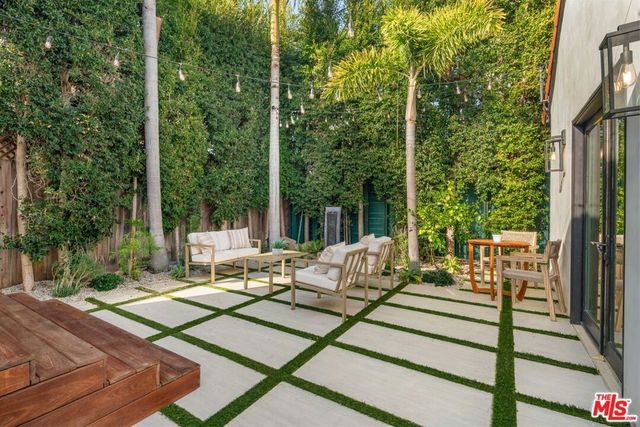 8817 Ashcroft Avenue, West Hollywood, CA 90048