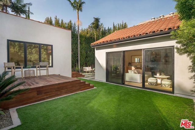 8817 Ashcroft Avenue, West Hollywood, CA 90048