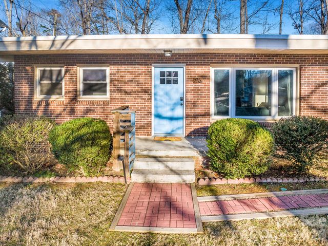 96 Oak Hill Road, Candler, NC 28715