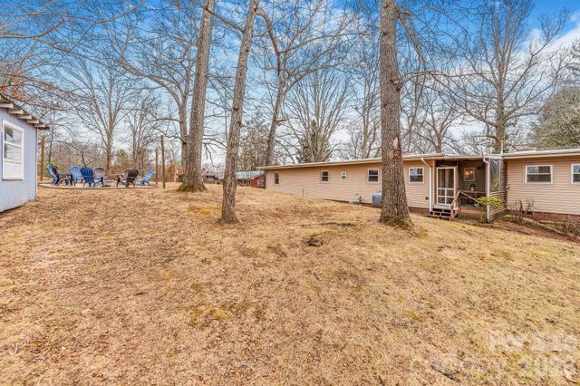 96 Oak Hill Road, Candler, NC 28715