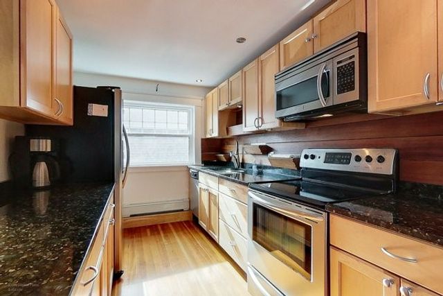 27 Vaughan Avenue, Newport, RI 02842