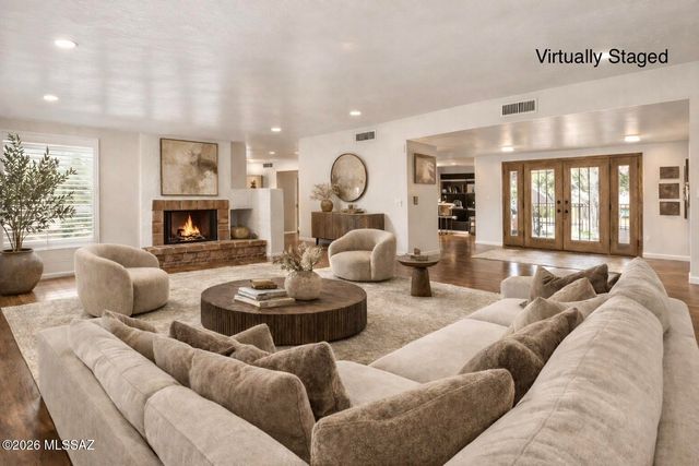 1121 N Abrego Drive, Green Valley, AZ 85614