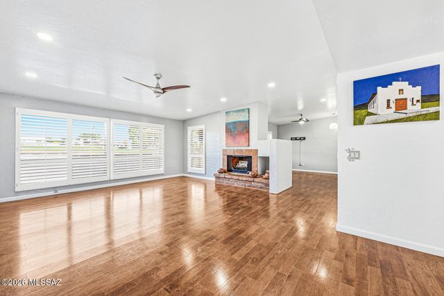 1121 N Abrego Drive, Green Valley, AZ 85614