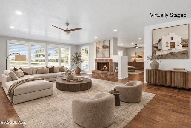 1121 N Abrego Drive, Green Valley, AZ 85614