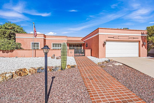1121 N Abrego Drive, Green Valley, AZ 85614