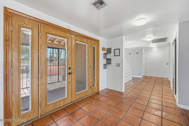 1121 N Abrego Drive, Green Valley, AZ 85614