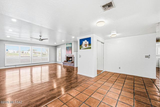 1121 N Abrego Drive, Green Valley, AZ 85614