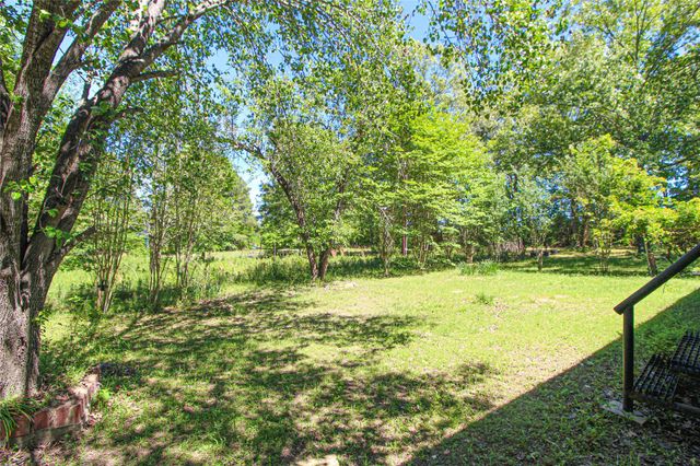 5855 Us Highway 190 W, Livingston, TX 77351