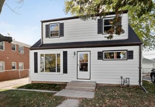615 Blake AVENUE, South Milwaukee, WI 53172