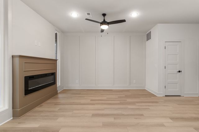 59 Dutch Dr, Clarksville, TN 37043