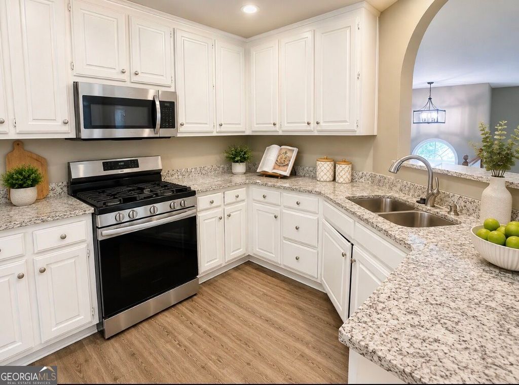 3063 Vineyard Way SE, Smyrna, GA 30082 — photo 4