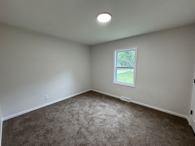 1427 Austin Avenue, Schererville, IN 46375