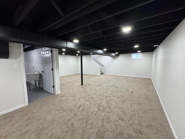 1427 Austin Avenue, Schererville, IN 46375