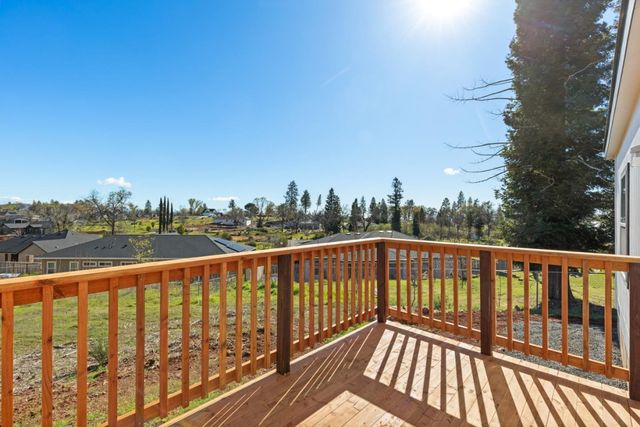 333 Circlewood Drive, Paradise, CA 95969