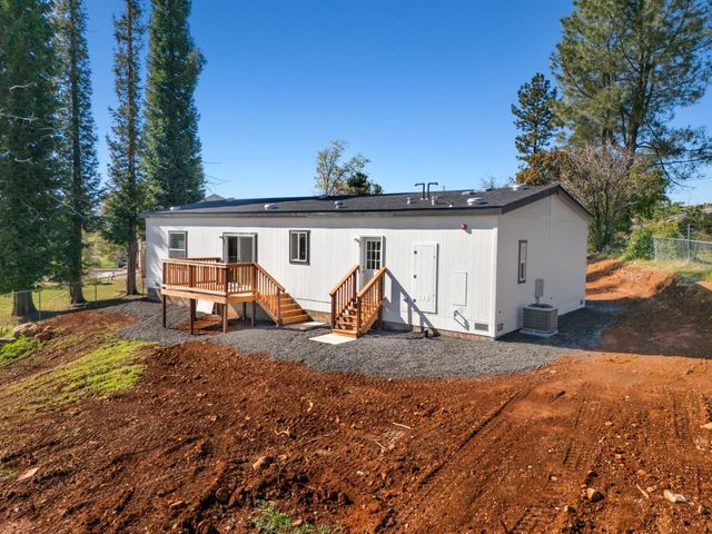 333 Circlewood Drive, Paradise, CA 95969