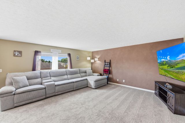 1233 Summerlake Drive, Alexandria, KY 41001