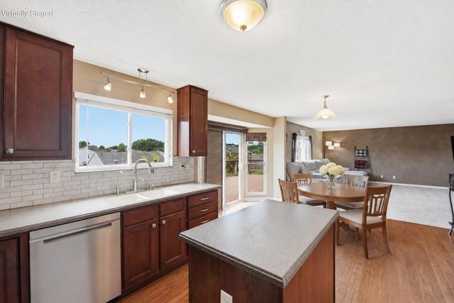 1233 Summerlake Drive, Alexandria, KY 41001