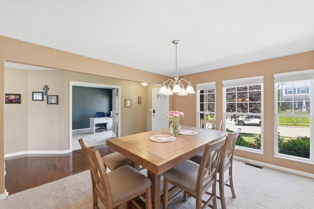 1233 Summerlake Drive, Alexandria, KY 41001