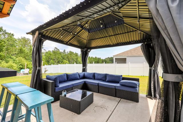 522 Royal Arch Dr., Conway, SC 29526