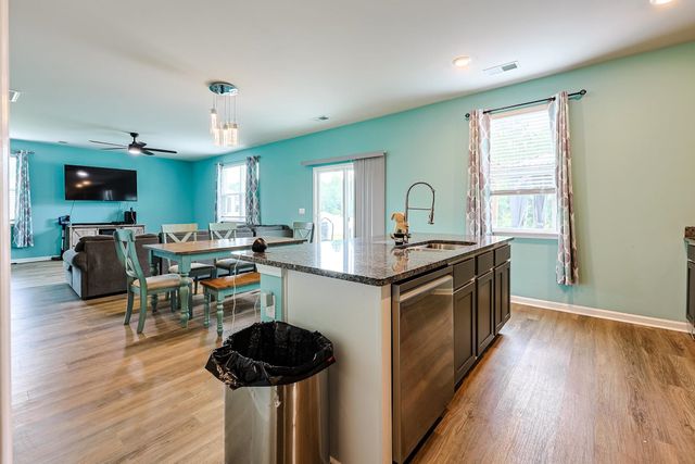 522 Royal Arch Dr., Conway, SC 29526