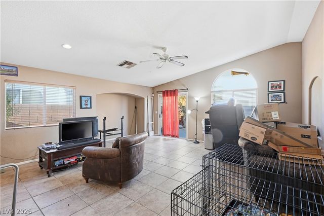 7674 Rainbow Cove Drive, Las Vegas, NV 89131