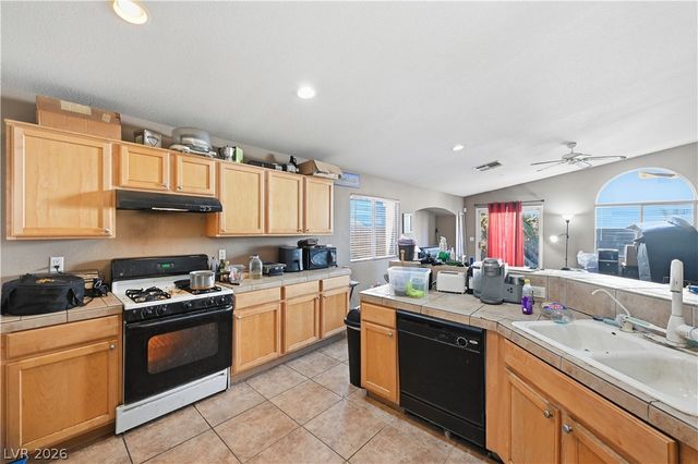 7674 Rainbow Cove Drive, Las Vegas, NV 89131