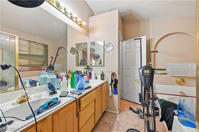 7674 Rainbow Cove Drive, Las Vegas, NV 89131