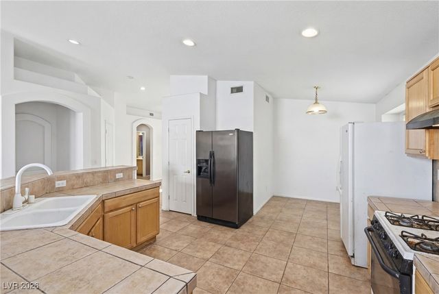 7674 Rainbow Cove Drive, Las Vegas, NV 89131
