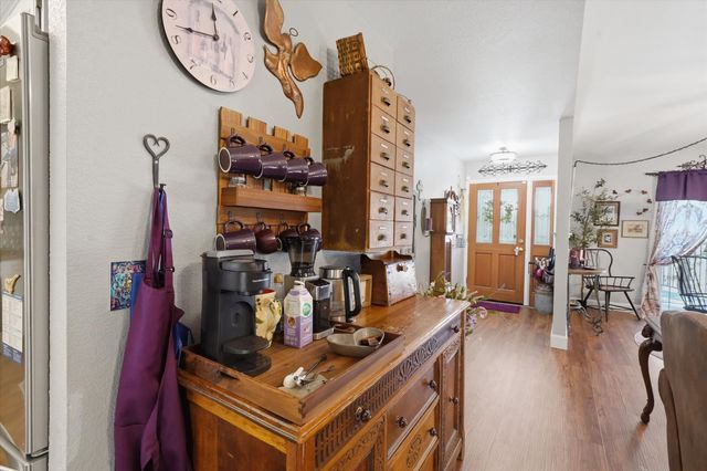 19135 Lake Forest Dr, Penn Valley, CA 95946