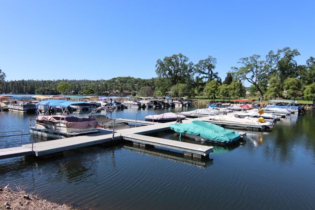 19135 Lake Forest Dr, Penn Valley, CA 95946