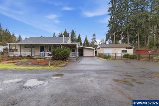 1115 Juniper St, Sweet Home, OR 97386