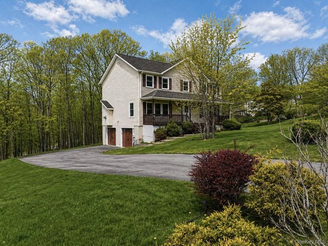 17 Yale Drive, Highland Mills, NY 10930