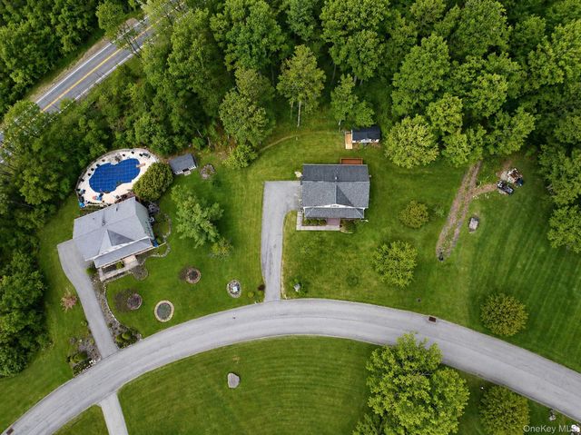 17 Yale Drive, Highland Mills, NY 10930