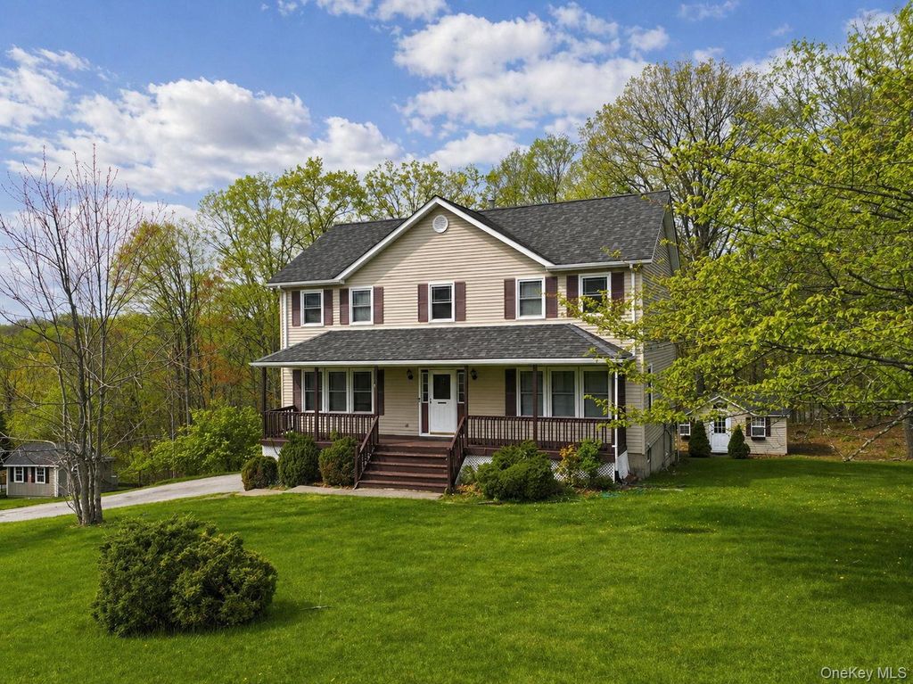 17 Yale Drive, Highland Mills, NY 10930