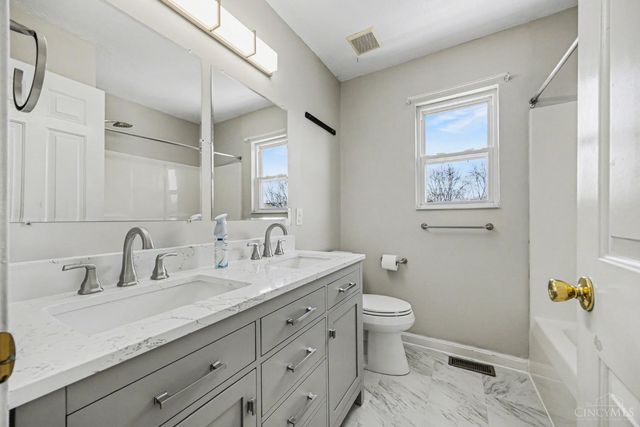 5496 Red Fox Court, Mason, OH 45040