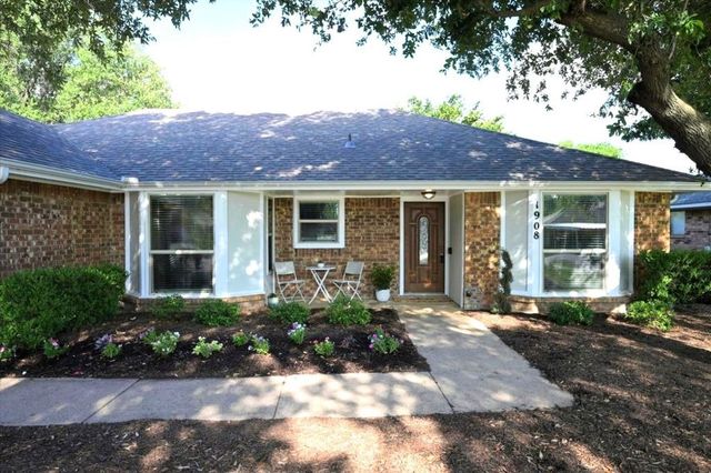 1908 Sharon Drive, Corinth, TX 76210