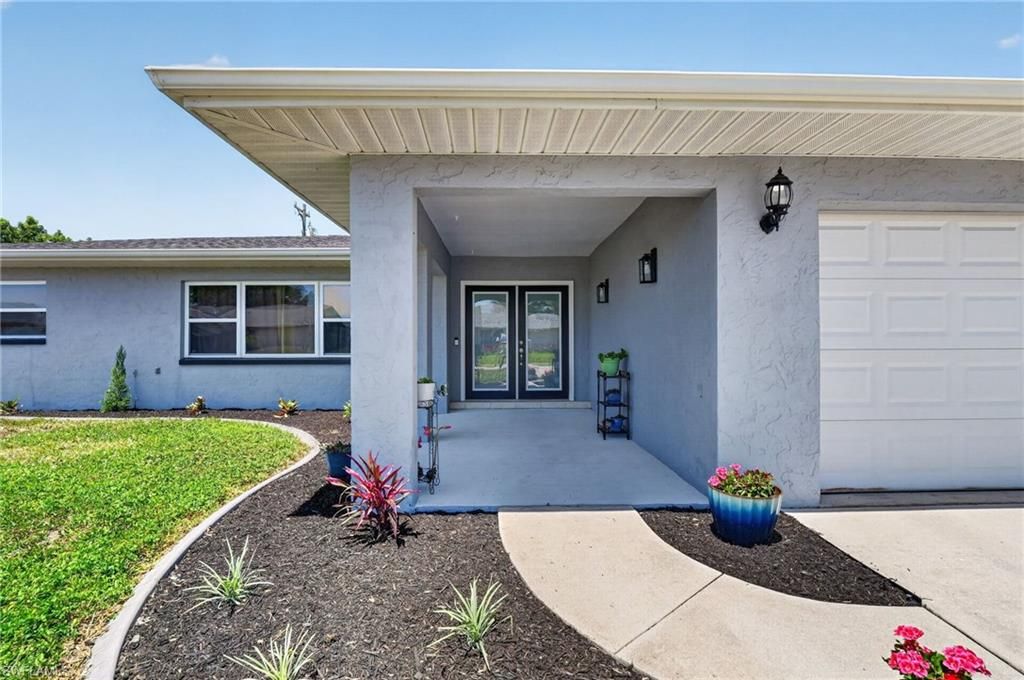 1305 SE 37th TER, CAPE CORAL, FL 33904 — photo 4
