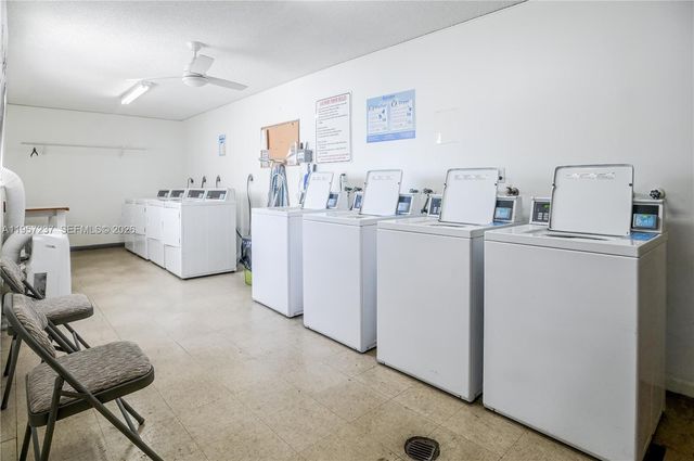 4751 NW 21st St 401, Lauderhill, FL 33313