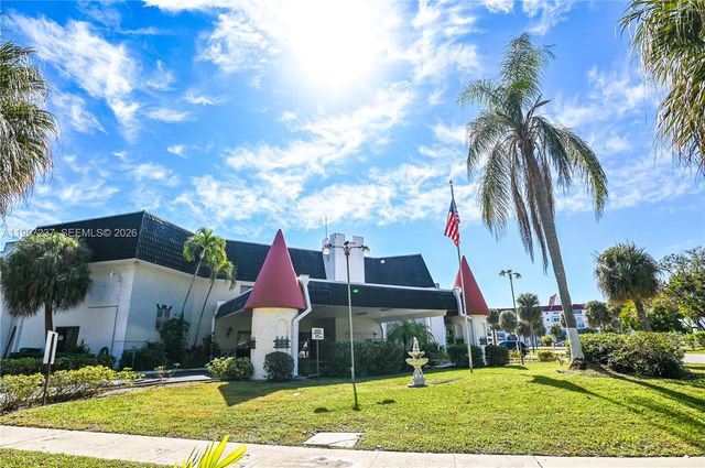 4751 NW 21st St 401, Lauderhill, FL 33313