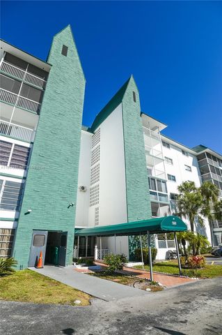 4751 NW 21st St 401, Lauderhill, FL 33313