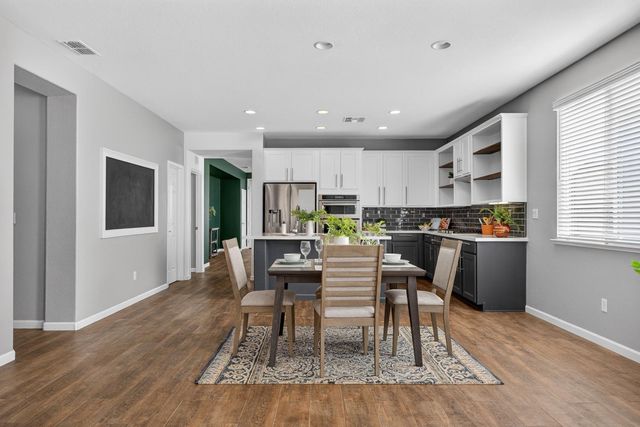 5731 Lolet Way, Sacramento, CA 95835