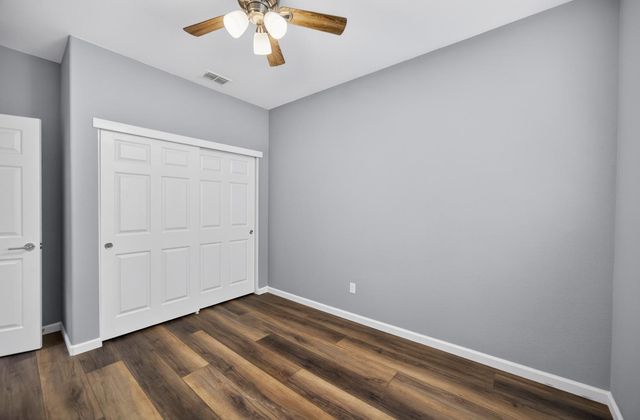 5731 Lolet Way, Sacramento, CA 95835