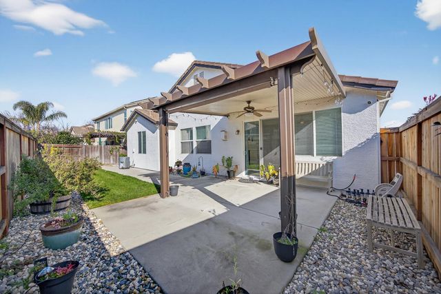 5731 Lolet Way, Sacramento, CA 95835