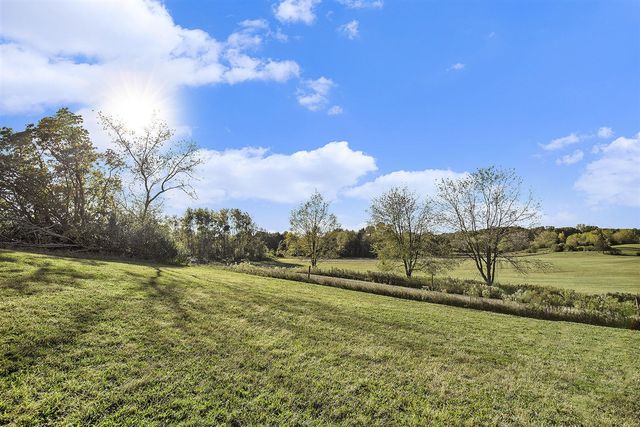 6211 Cannonsburg Road, Belmont, MI 49306