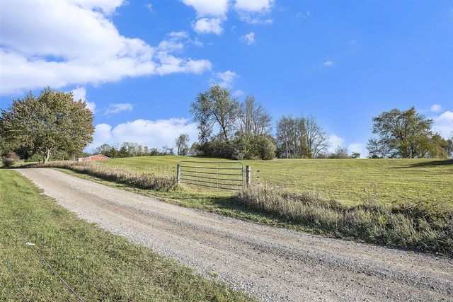 6211 Cannonsburg Road, Belmont, MI 49306