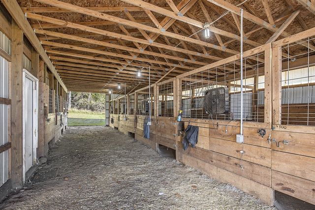 6211 Cannonsburg Road, Belmont, MI 49306